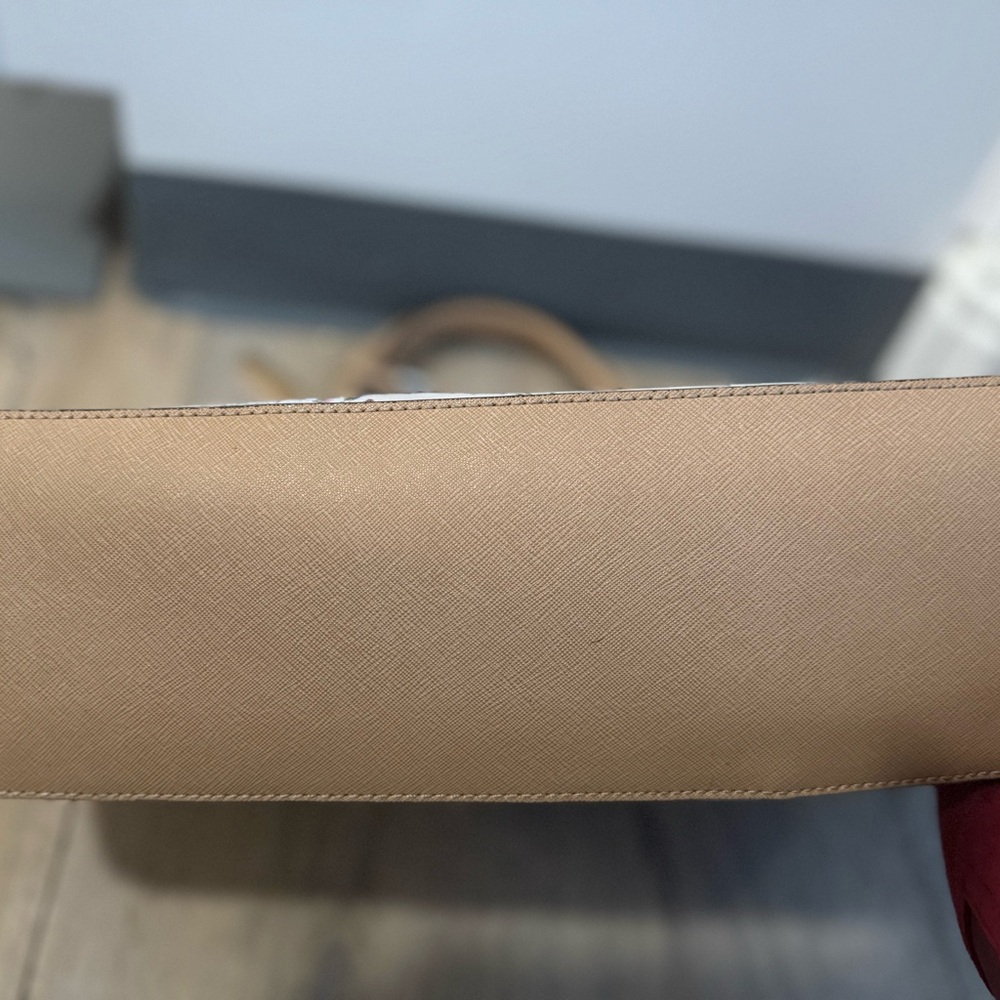 Calvin Klein Blossom Print Cream Tote - Picture 5 of 9